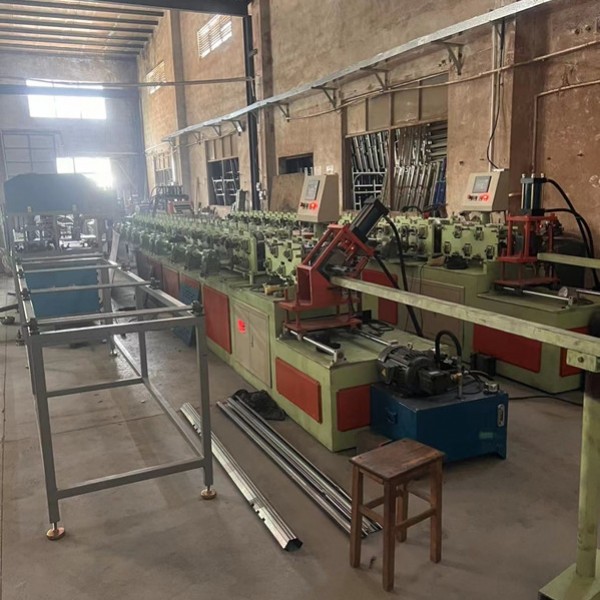 鐵皮柜生產(chǎn)制作